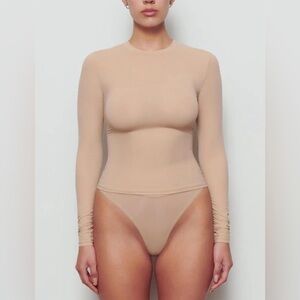 Skims Fits Everyone Long Sleeve